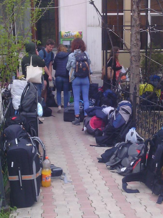 Shymhostle Hostel Shymkent Exterior photo
