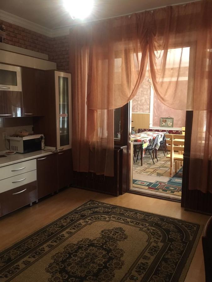 Shymhostle Hostel Shymkent Exterior photo