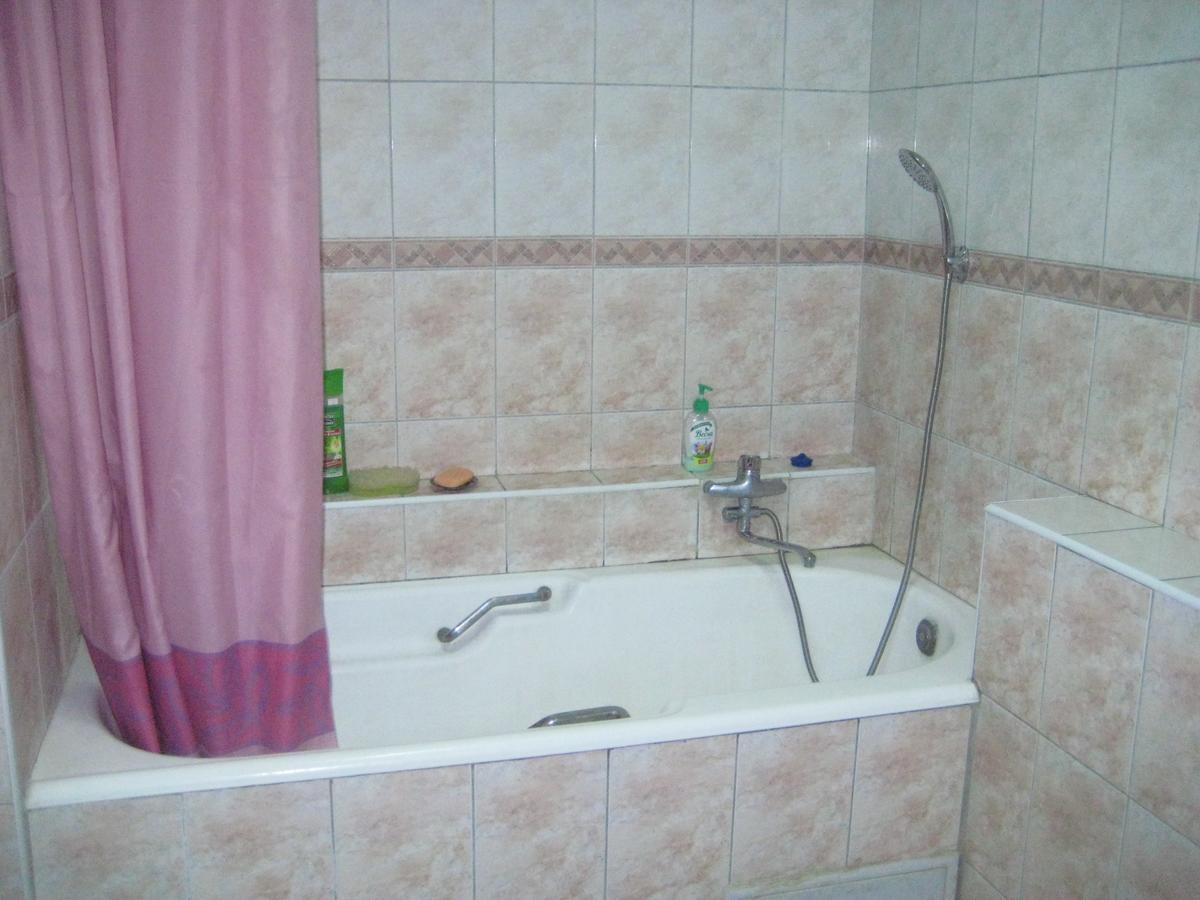 Shymhostle Hostel Shymkent Exterior photo